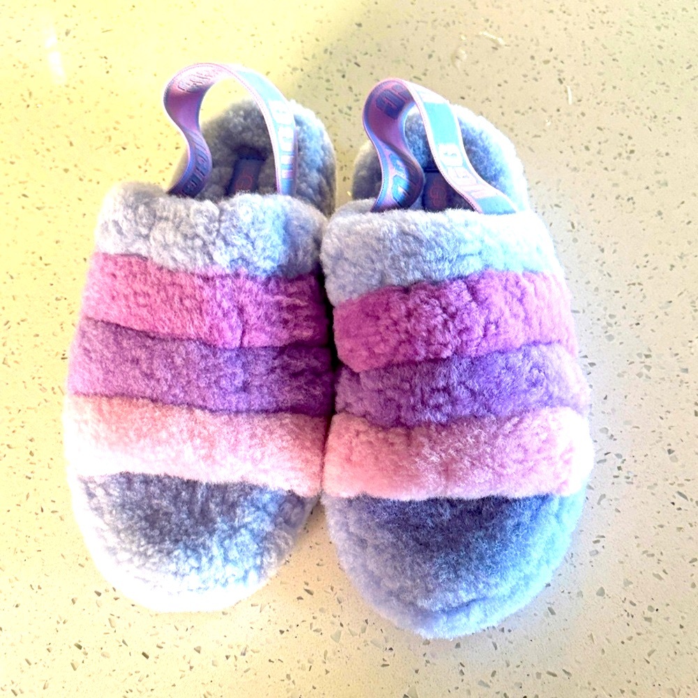 UGG Women's Multicolor Fluffy Slippers size 8